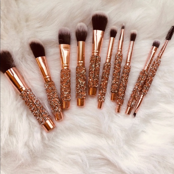 Crystal Handle Golden Rose Make Up Brushes- 10 piece set w/ bag - Picture 3 of 4